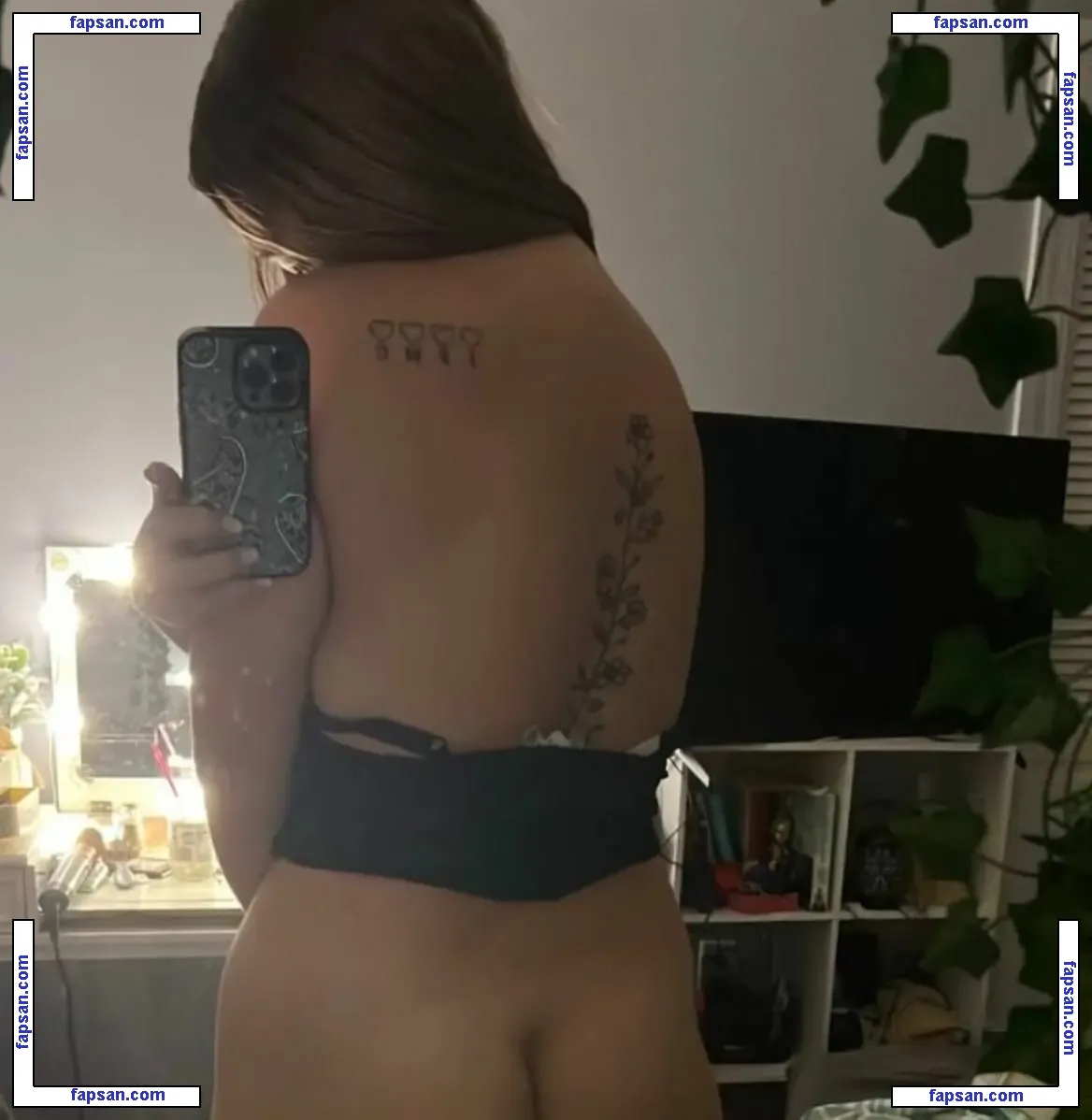 TaylorYoung голая фото #0001 с Онлифанс