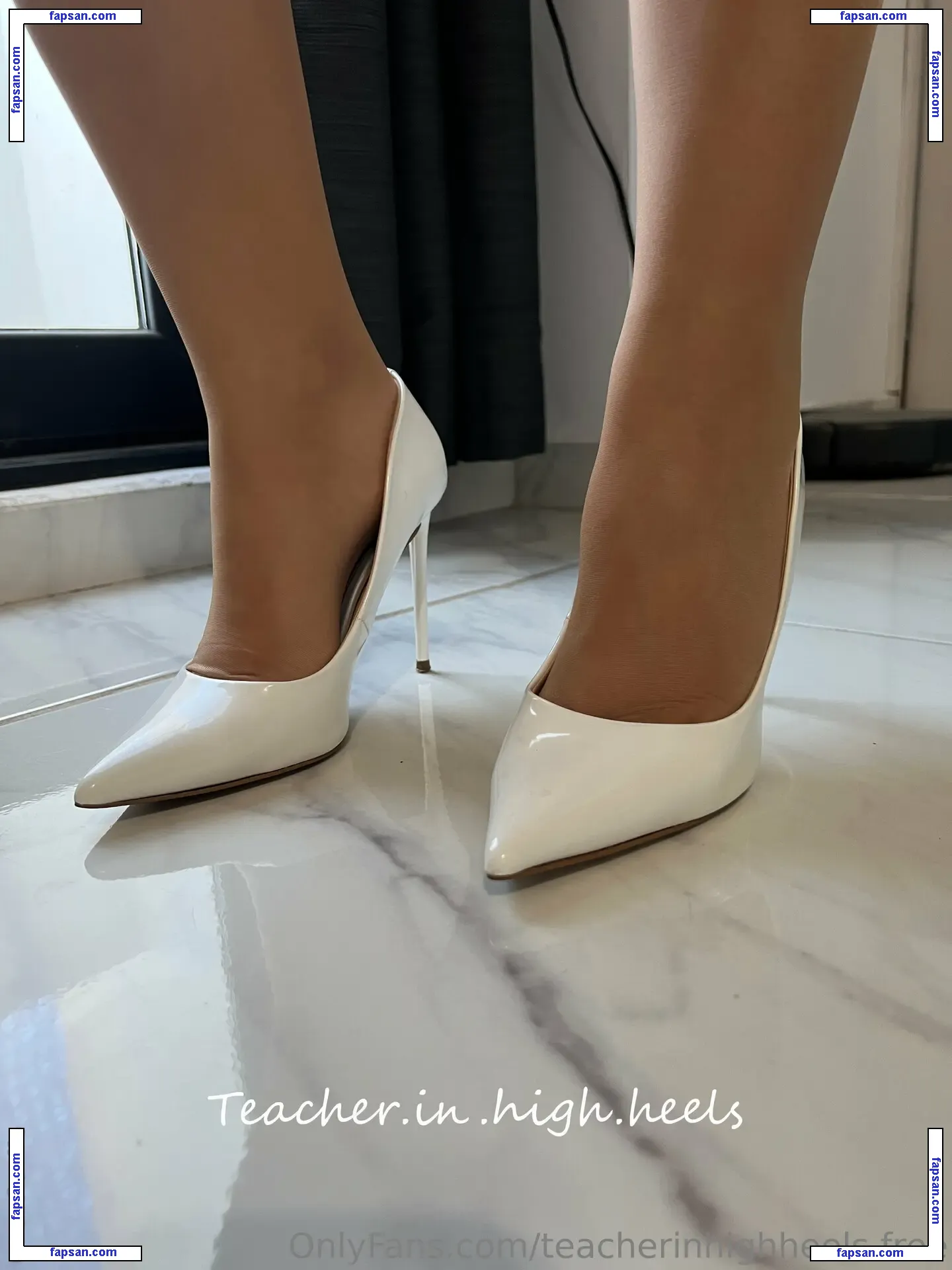 teacherinhighheels.free голая фото #0003 с Онлифанс