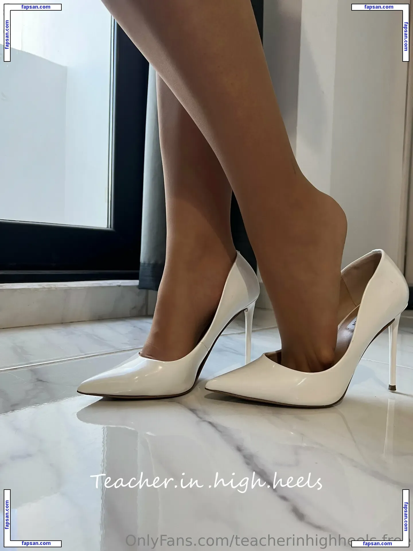 teacherinhighheels.free nude photo #0006 from OnlyFans