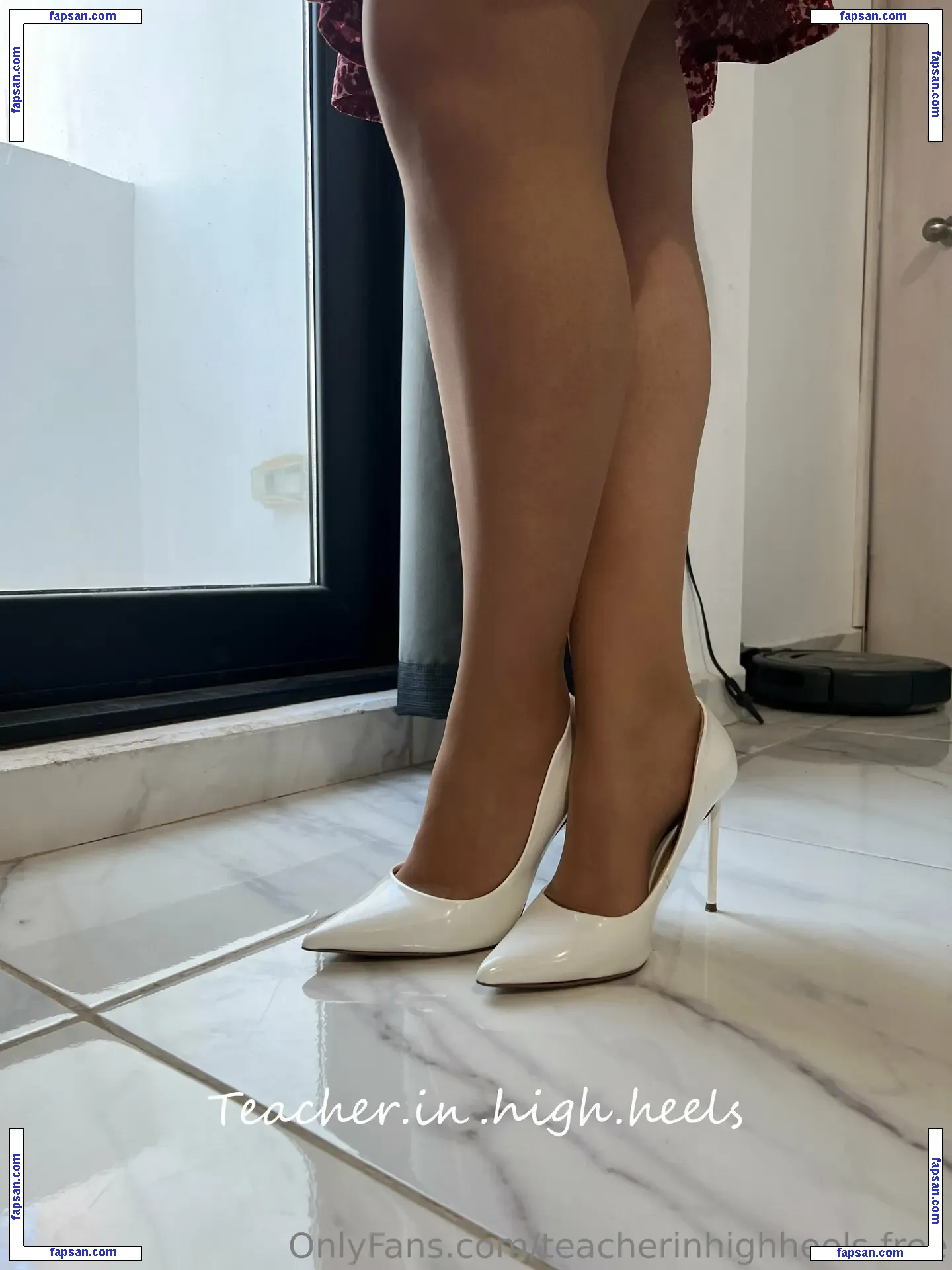 teacherinhighheels.free голая фото #0012 с Онлифанс