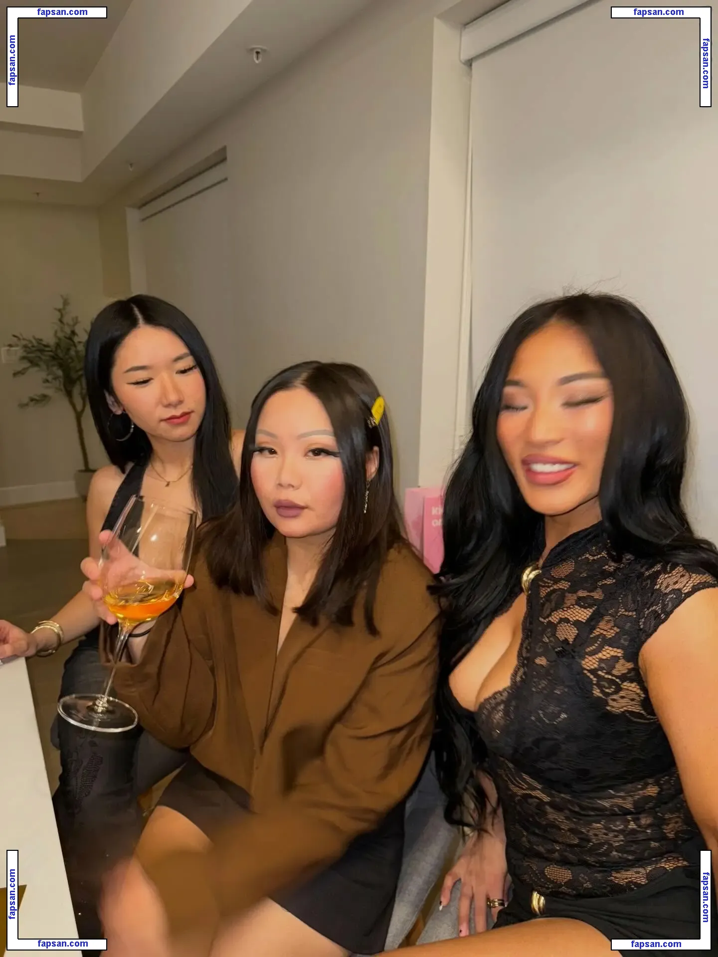 Teamchoon голая фото #0033 с Онлифанс