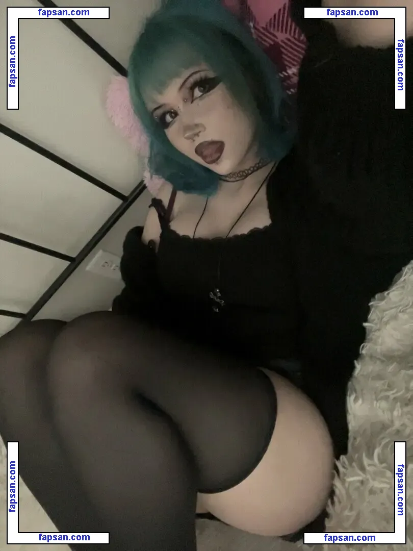 Terann Hilow nude photo #0024 from OnlyFans