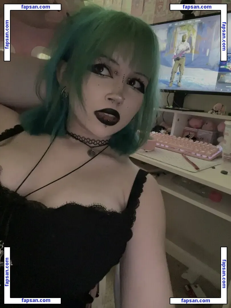 Terann Hilow nude photo #0030 from OnlyFans