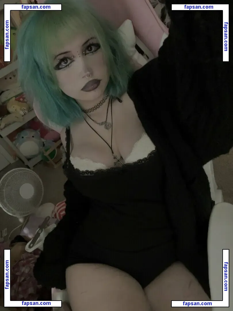 Terann Hilow nude photo #0038 from OnlyFans