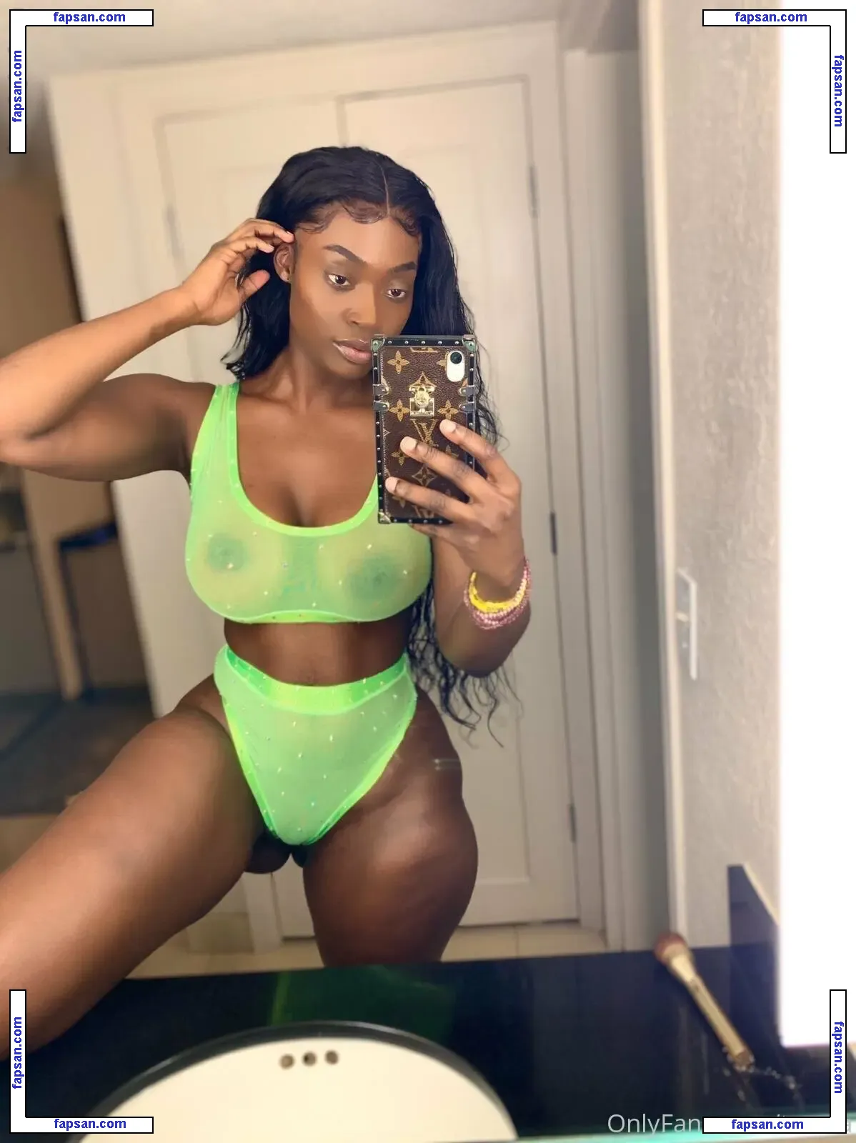 Teresa Lavae nude photo #0095 from OnlyFans