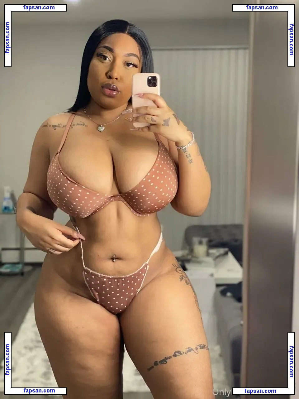 Teresa Lavae nude photo #0104 from OnlyFans