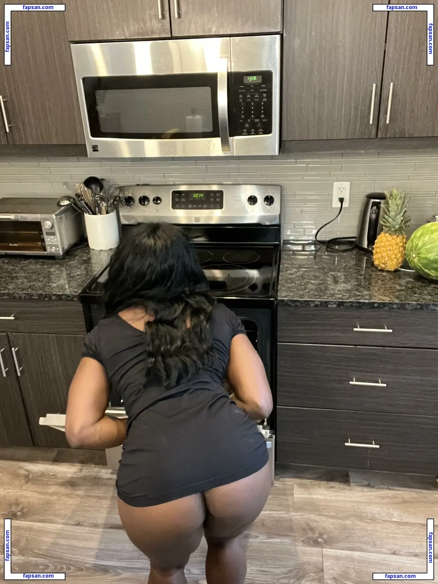 Terra Olivia VIP / terra.oliviatv / terraolivia / terraolivialive nude photo #0003 from OnlyFans