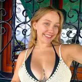 Tessa Conway голая #0001