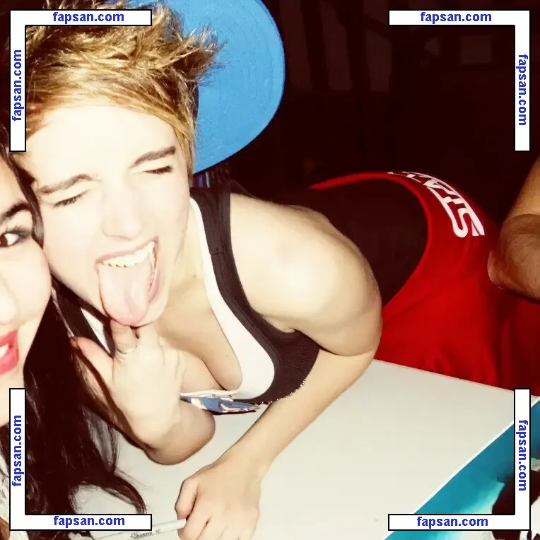 Tessa Netting nude photo #0021 from OnlyFans