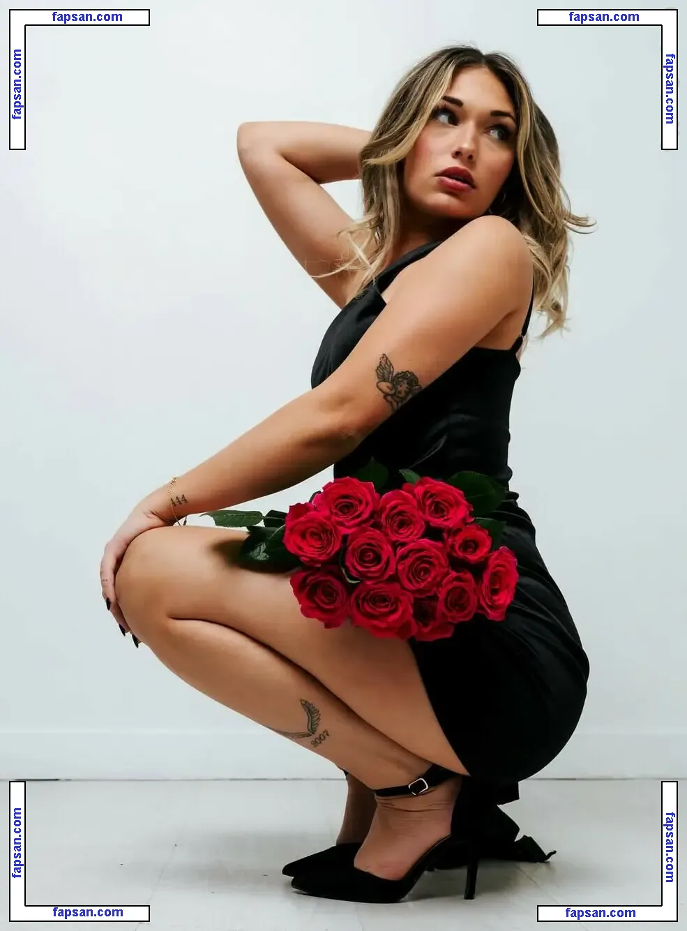 Tessalee nude photo #0072 from OnlyFans