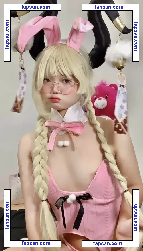 Thai Girls nude photo #0205 from OnlyFans