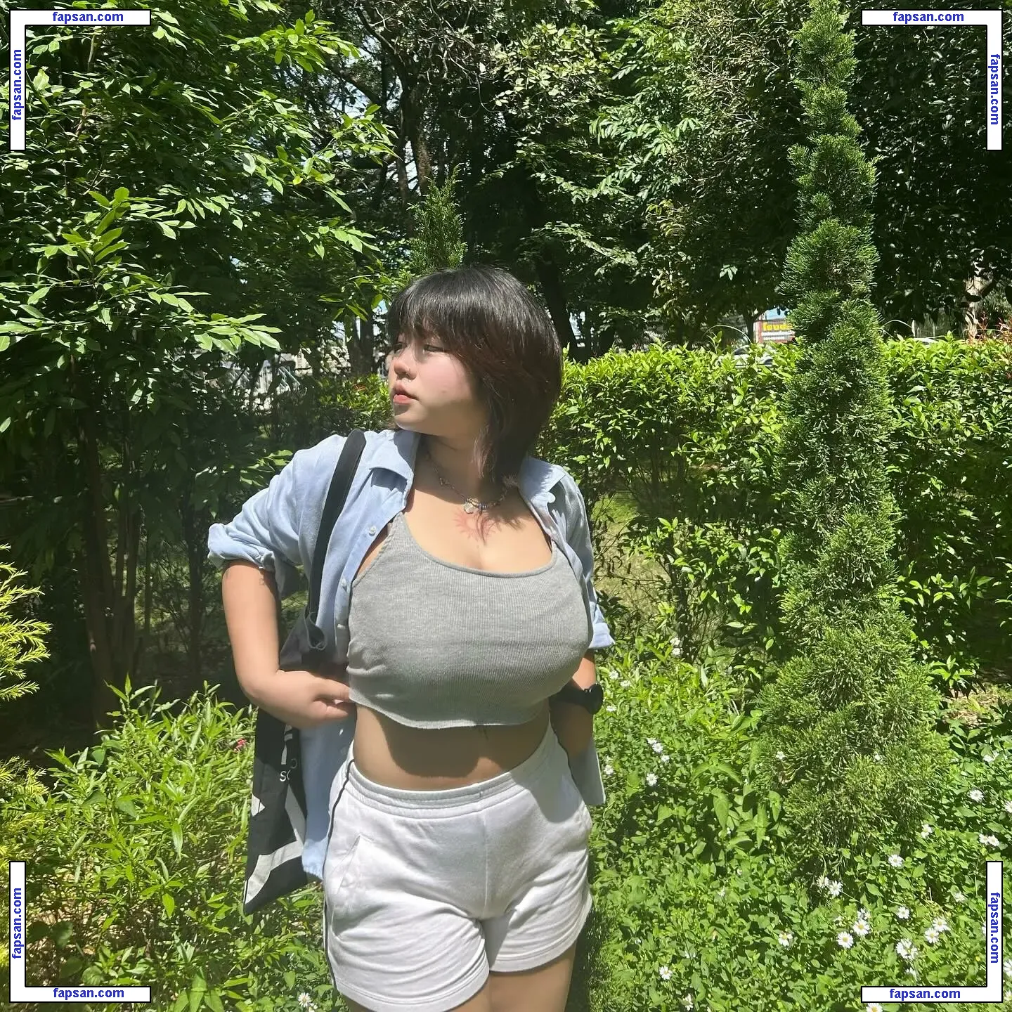 Thai Girls nude photo #0333 from OnlyFans