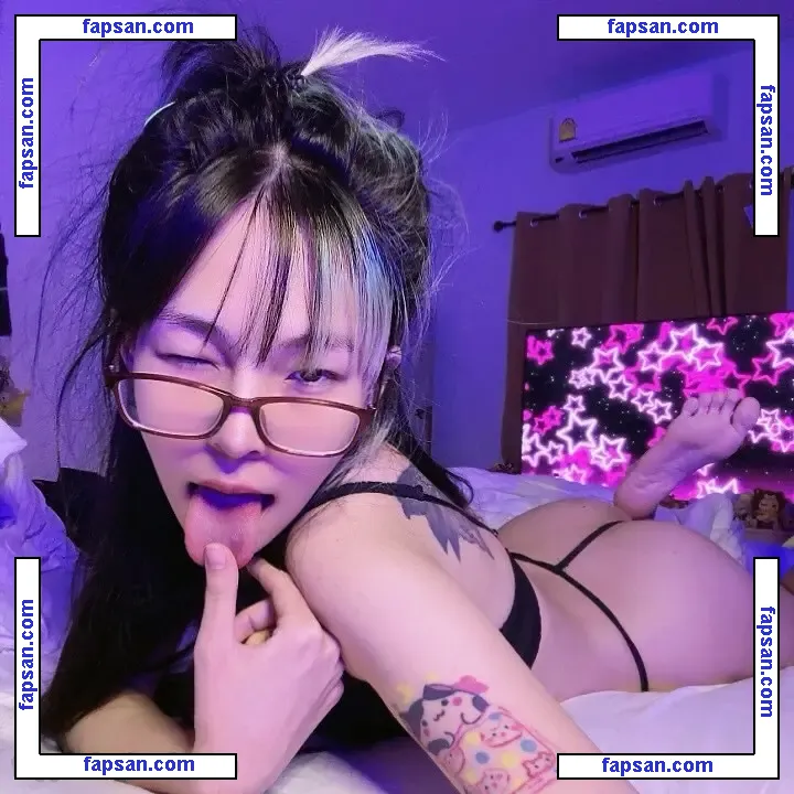 Thai Girls nude photo #0429 from OnlyFans