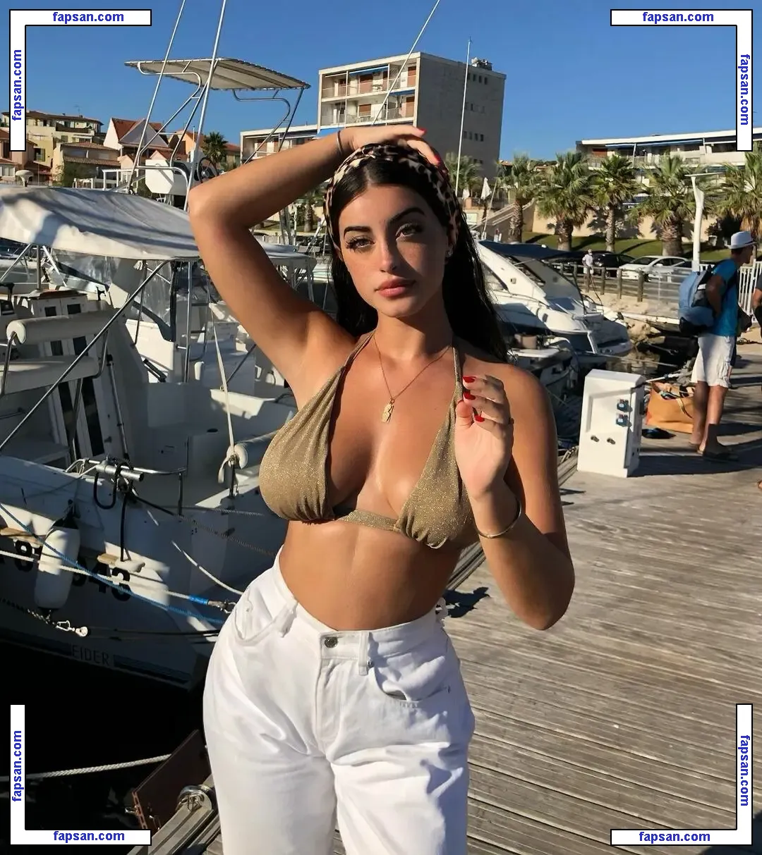 Thais Gauchkarian nude photo #0006 from OnlyFans