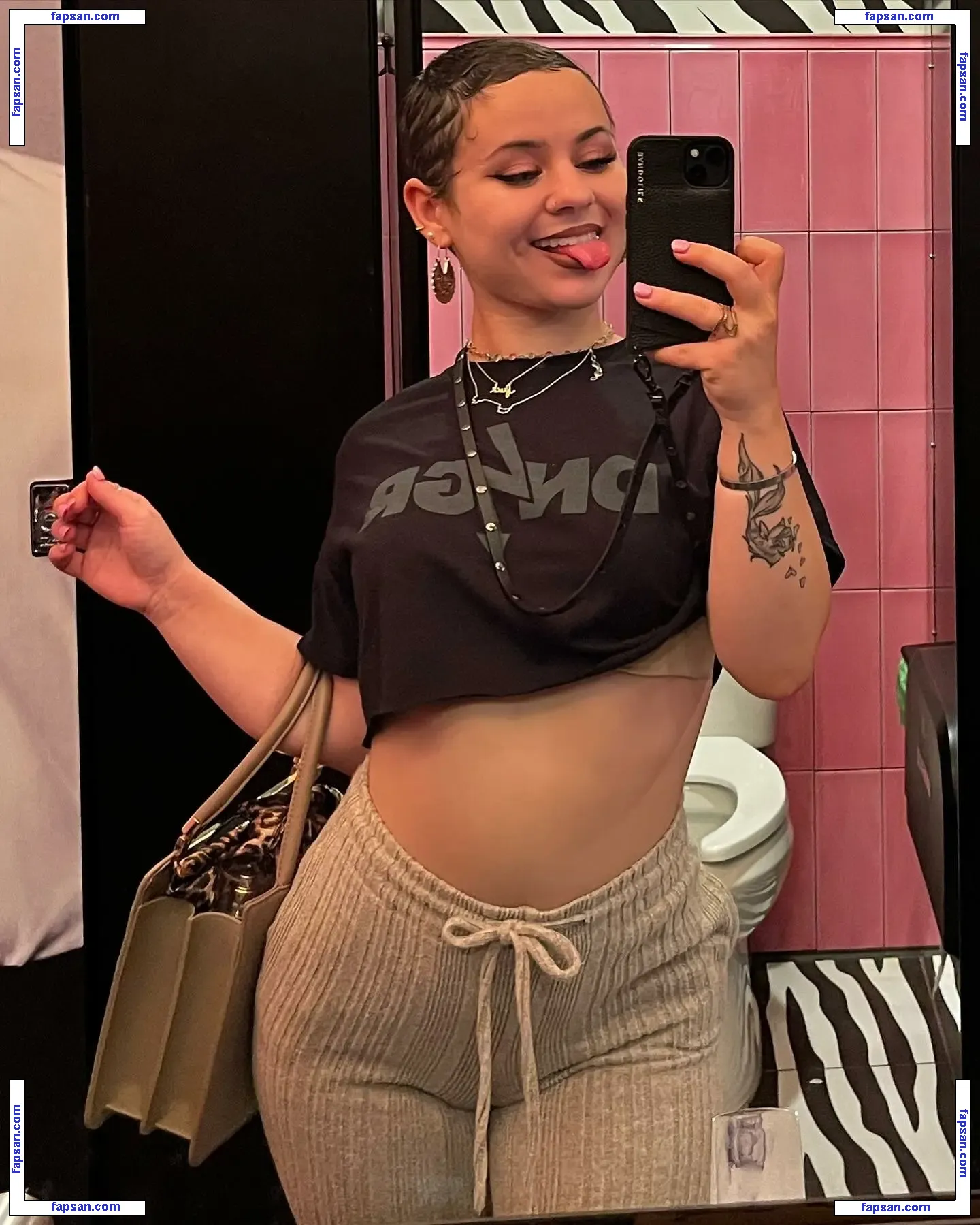 thatbaldbih голая фото #0003 с Онлифанс