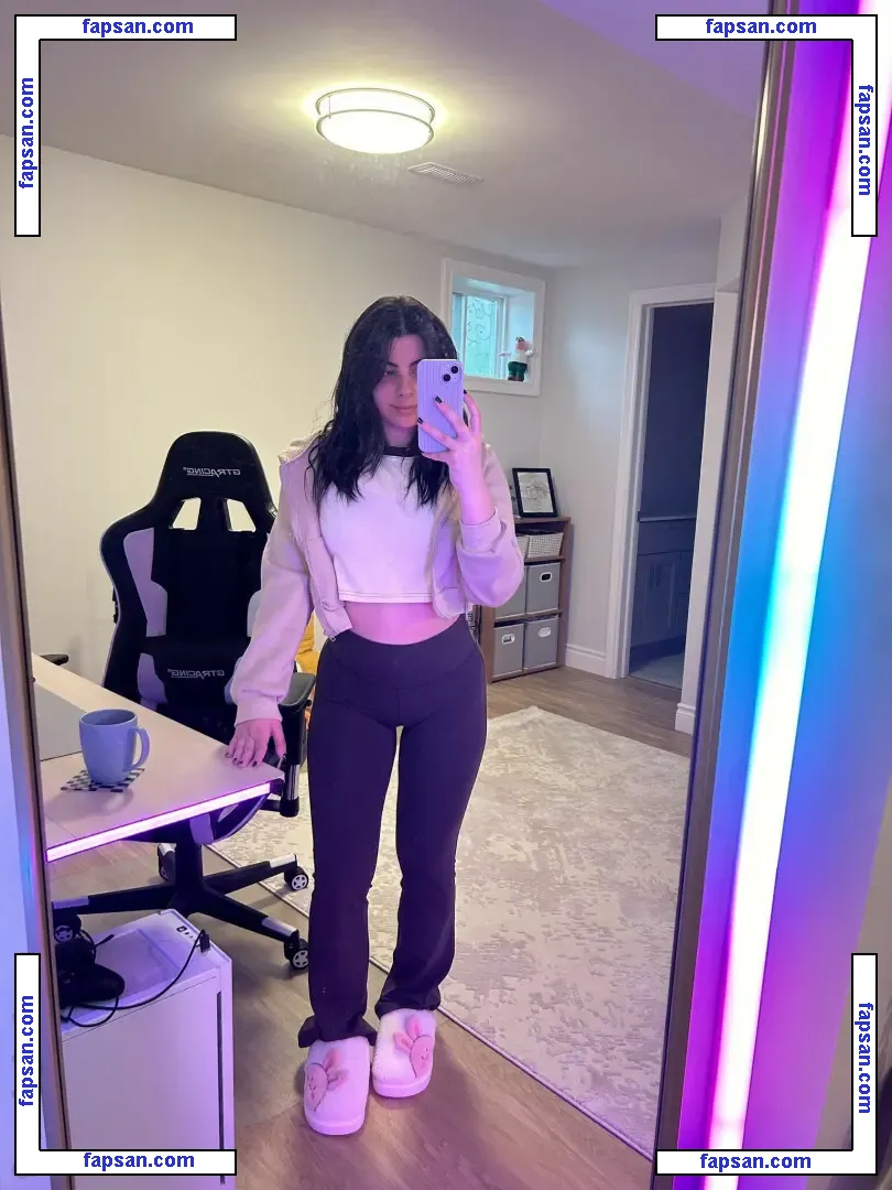 ThatGirlGatto nude photo #0021 from OnlyFans