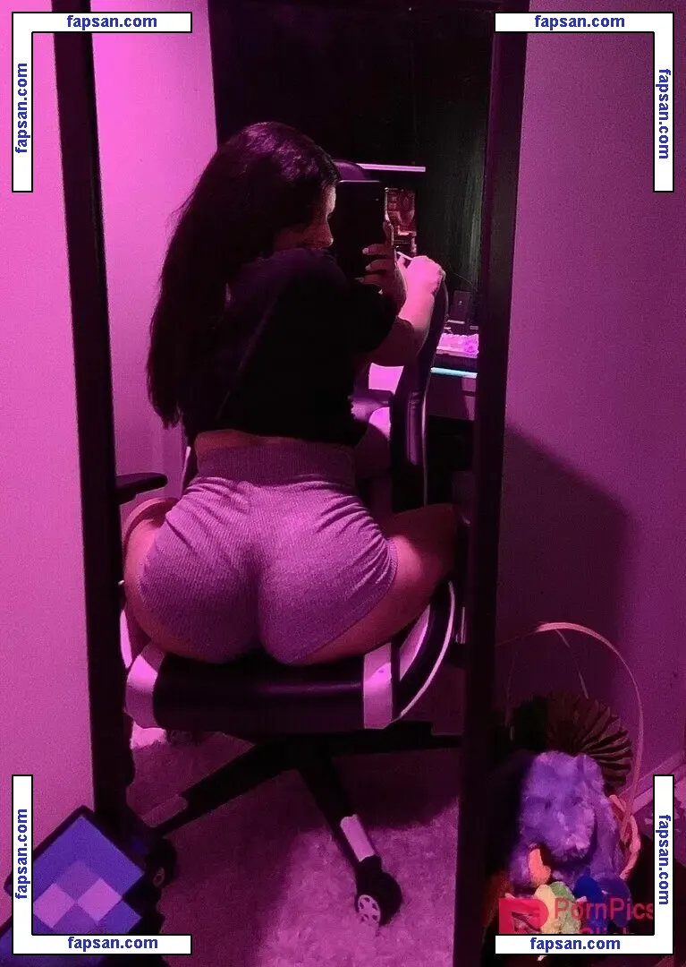 ThatGirlGatto nude photo #0022 from OnlyFans