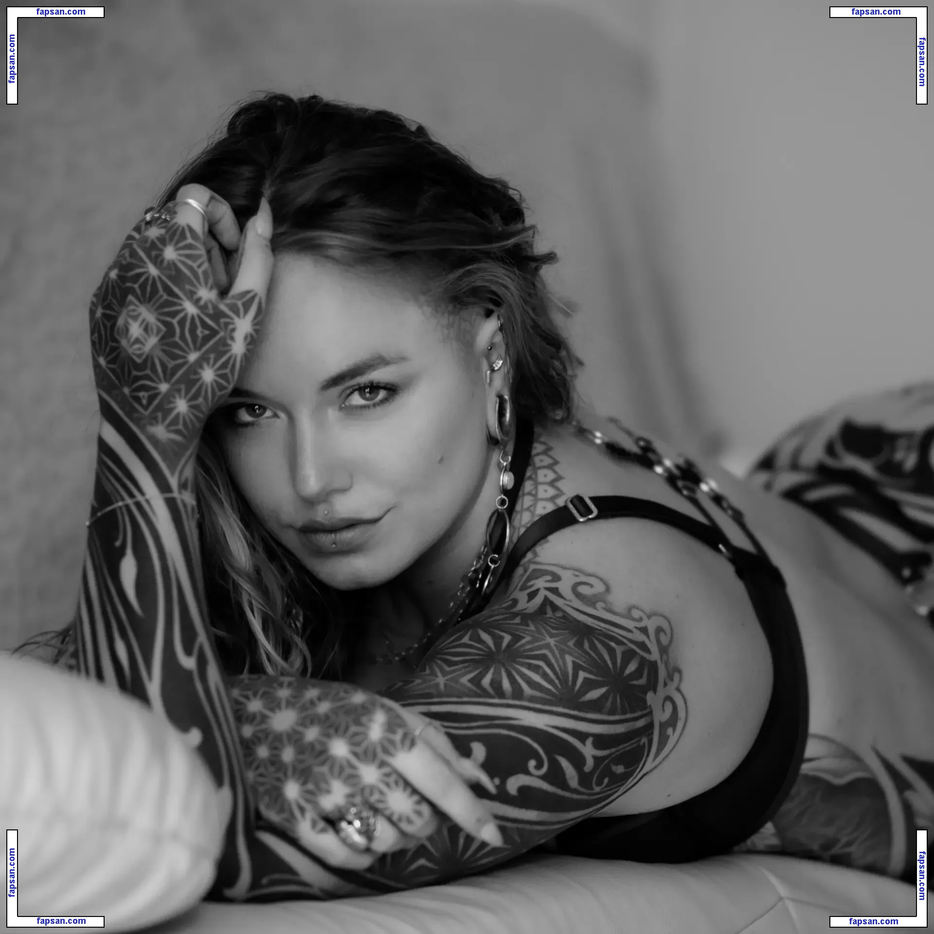 thatkansasgirl голая фото #0005 с Онлифанс