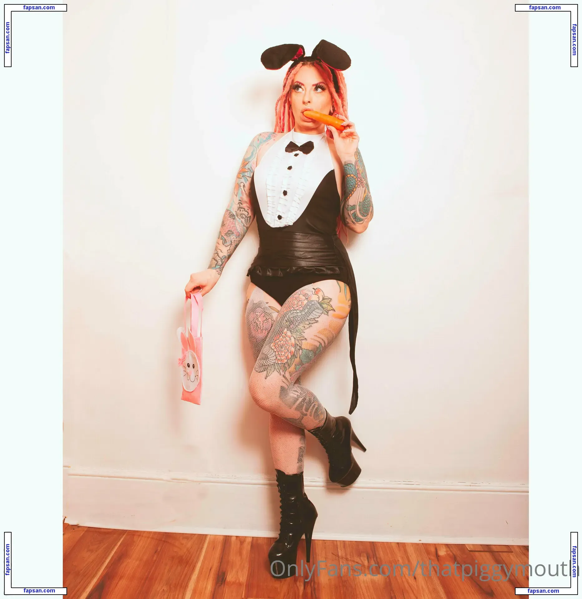 thatpiggymouth nude photo #0014 from OnlyFans