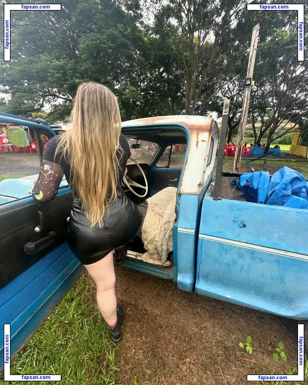 Thays Monaro nude photo #0005 from OnlyFans