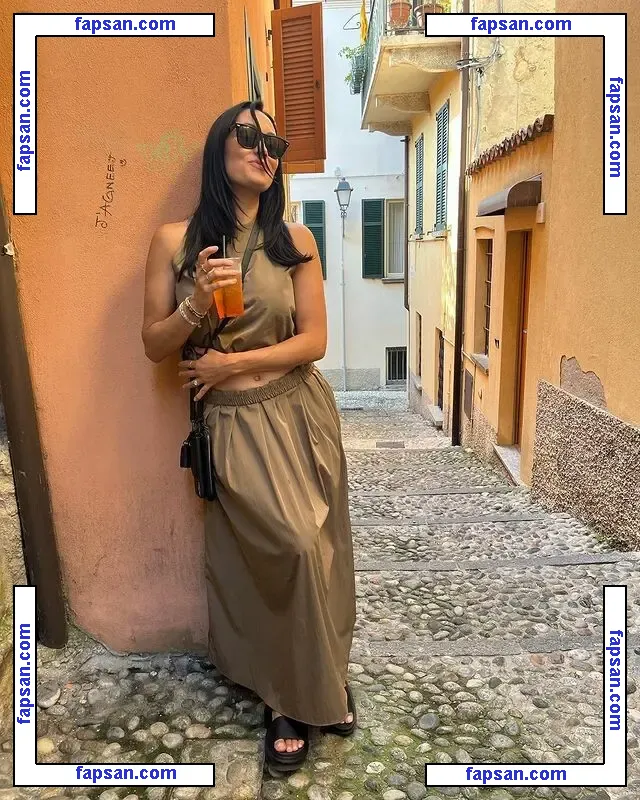 The Bella Twins: голая фото #0324 с Онлифанс