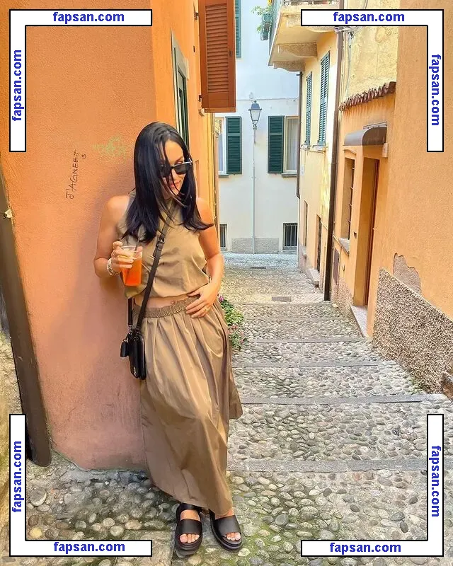 The Bella Twins: голая фото #0325 с Онлифанс