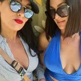 The Bella Twins: голая #0354