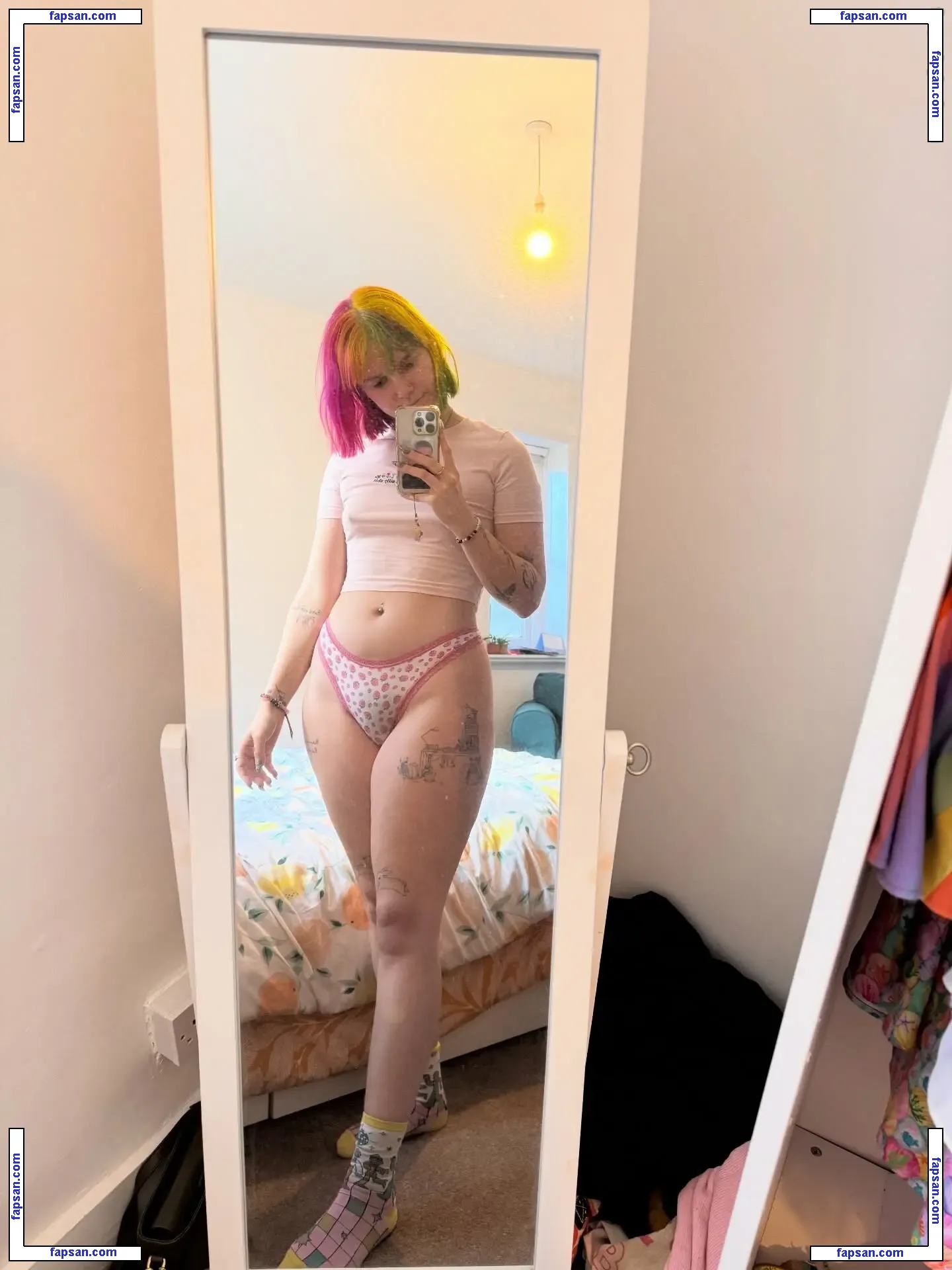 The Queer Kiwi nude photo #0001 from OnlyFans