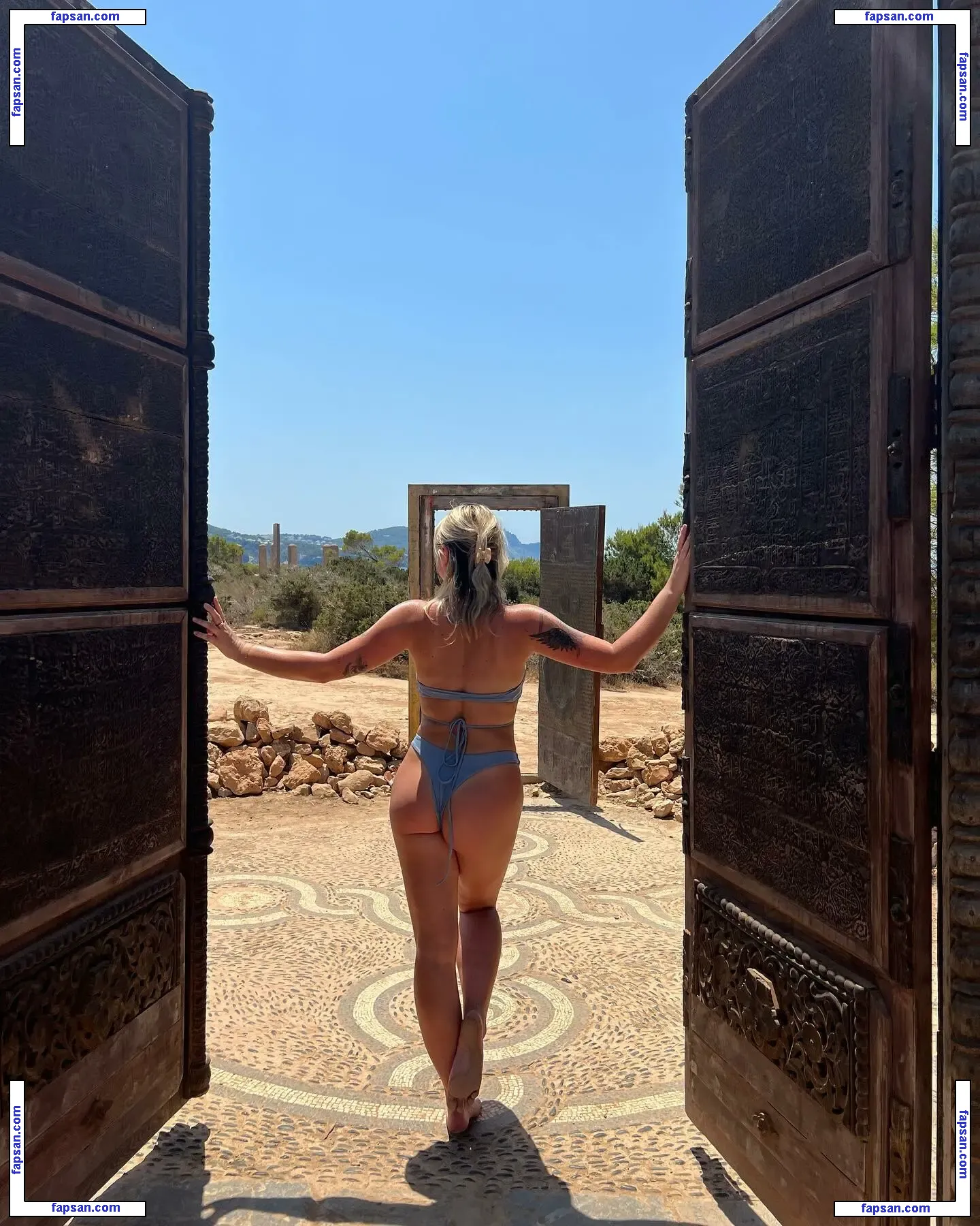 The React Pack голая фото #0044 с Онлифанс