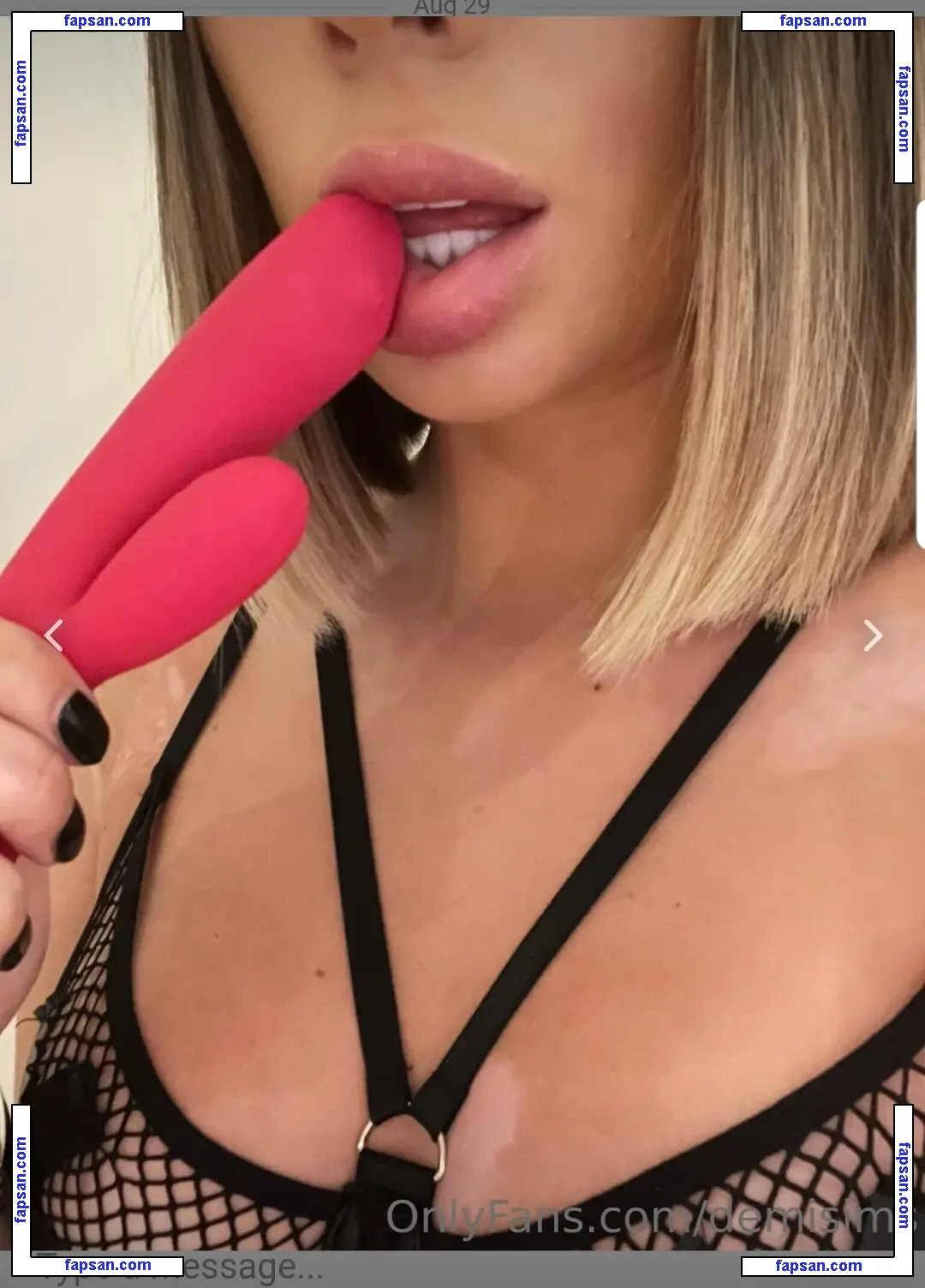 The Sims Sister's nude photo #0009 from OnlyFans