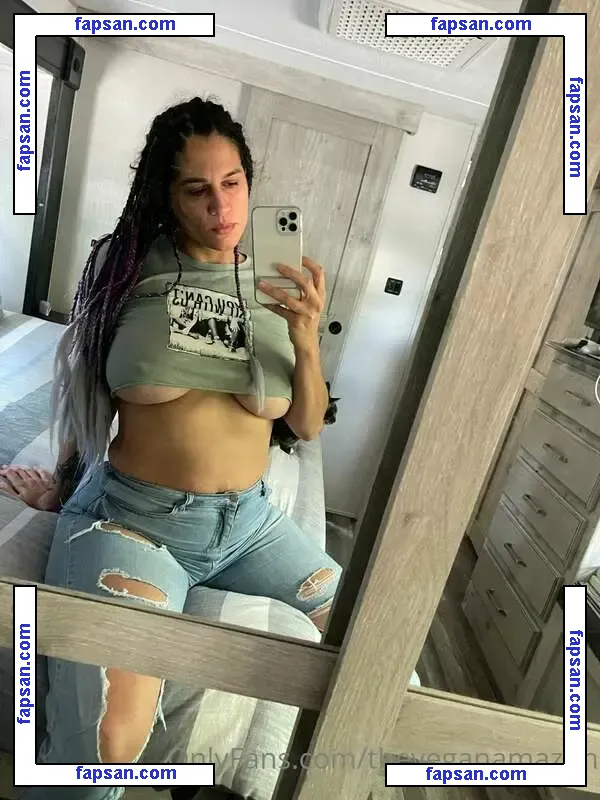 The Vegan Amazon голая фото #0002 с Онлифанс