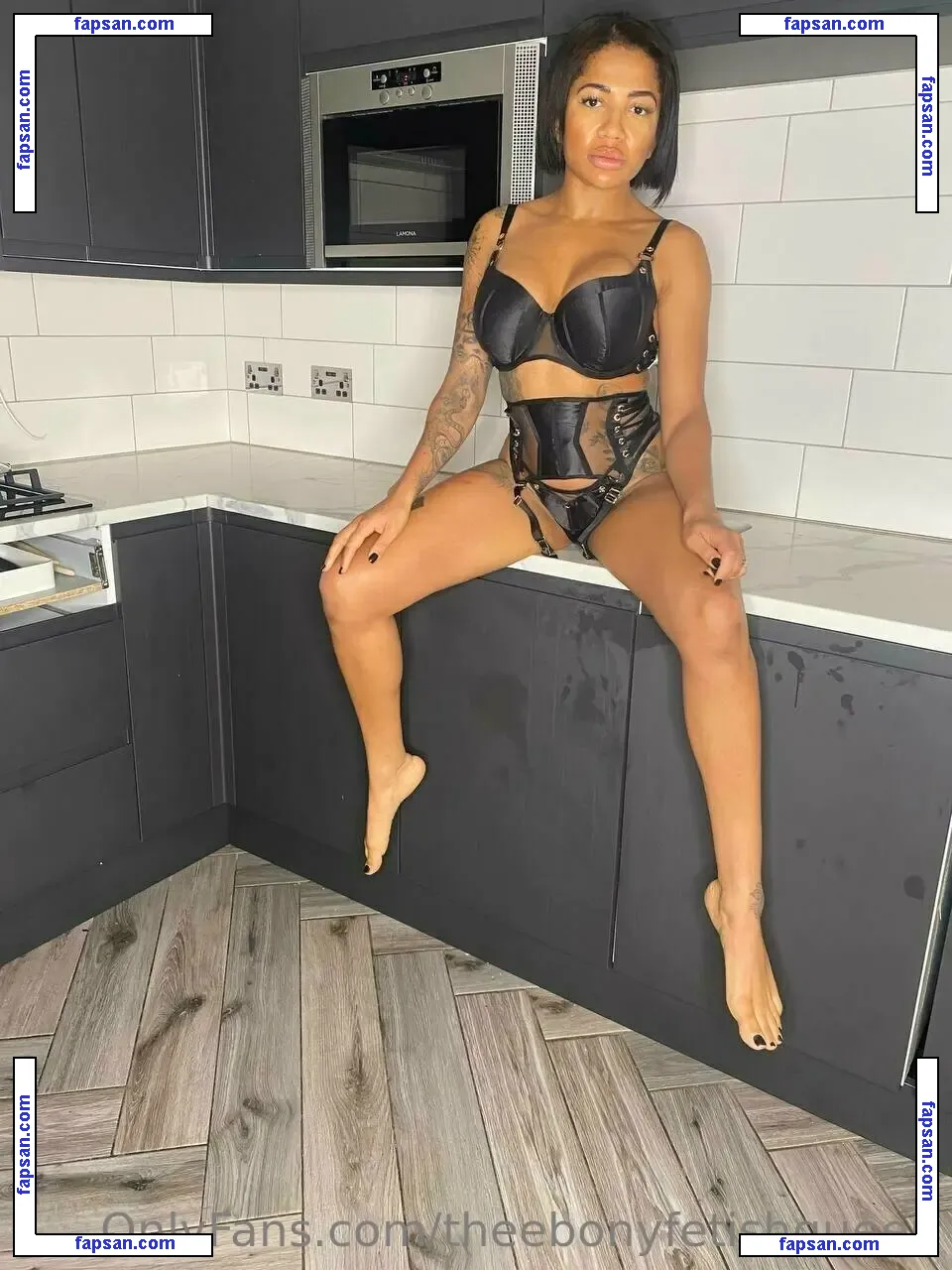 theebonyfetishqueen nude photo #0017 from OnlyFans