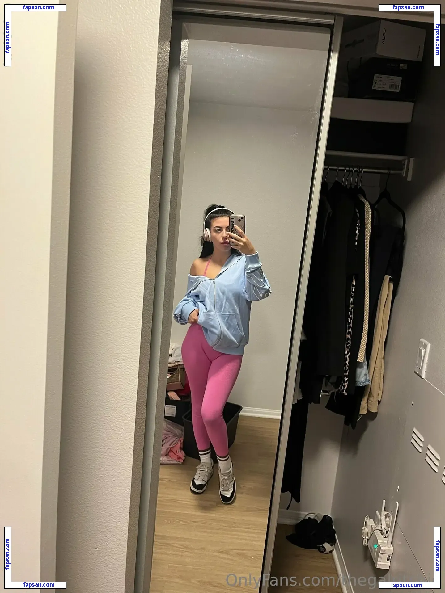 thegalritchie голая фото #0043 с Онлифанс