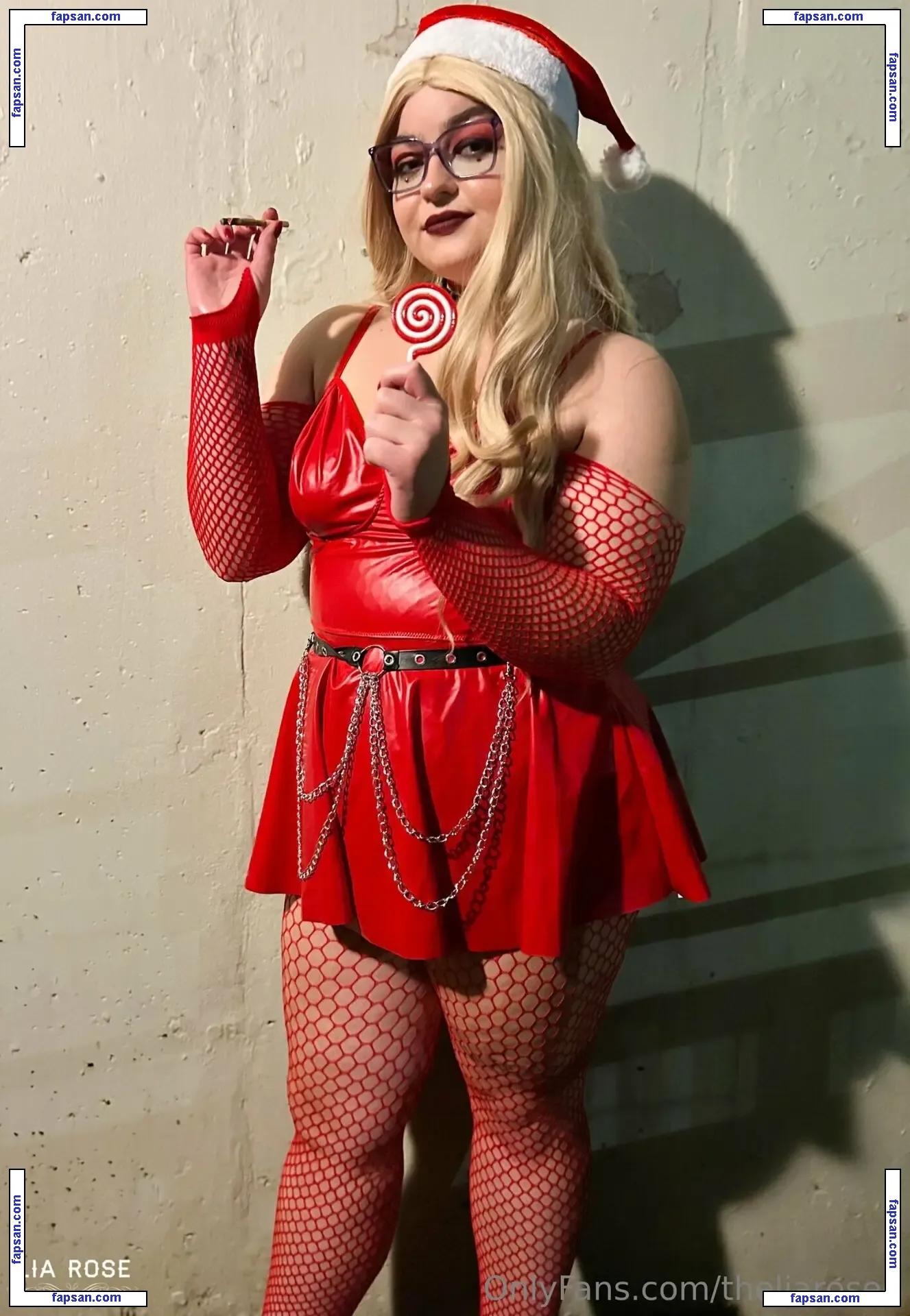 theliarosee nude photo #0014 from OnlyFans