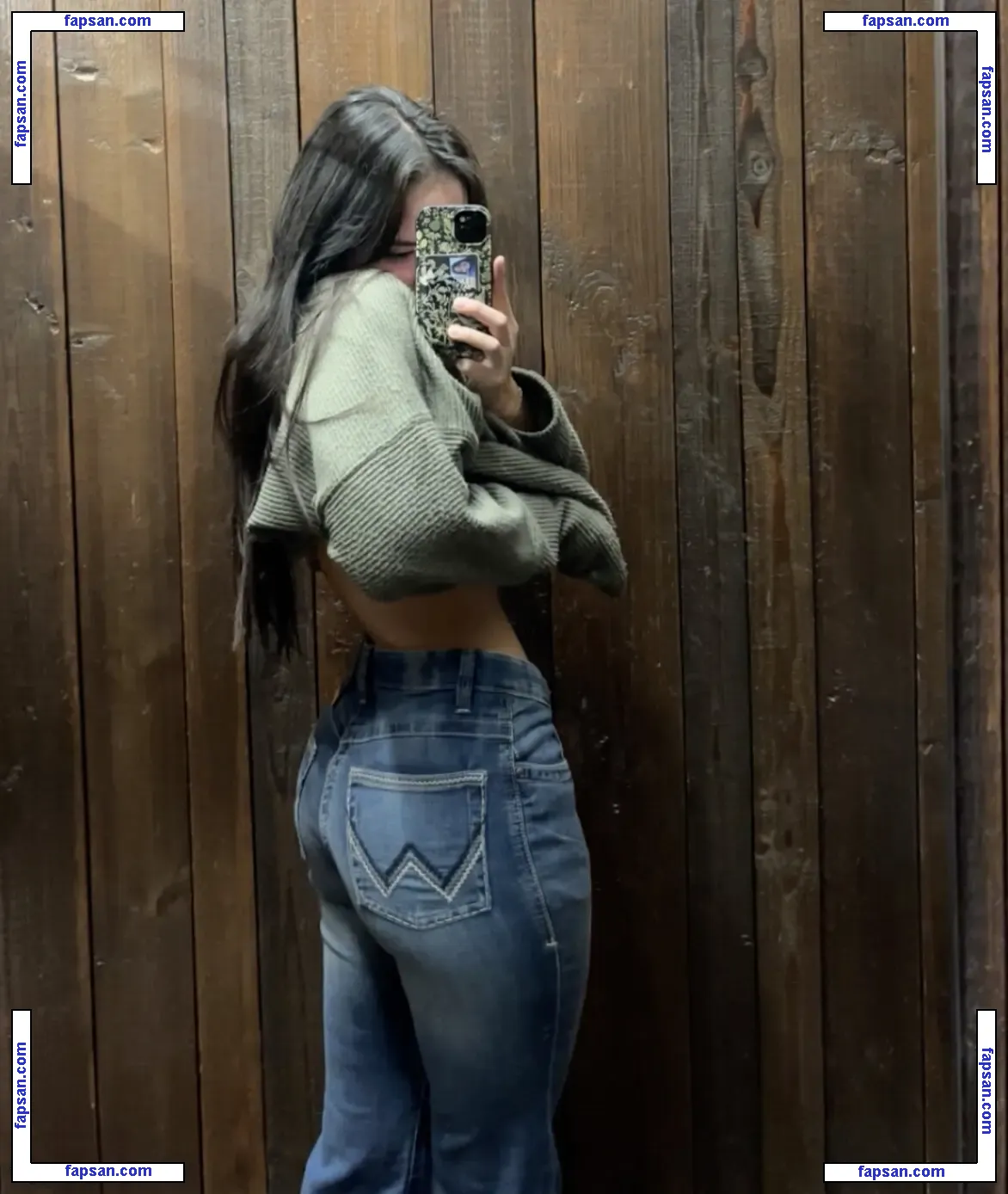 thelizzyporter nude photo #0025 from OnlyFans