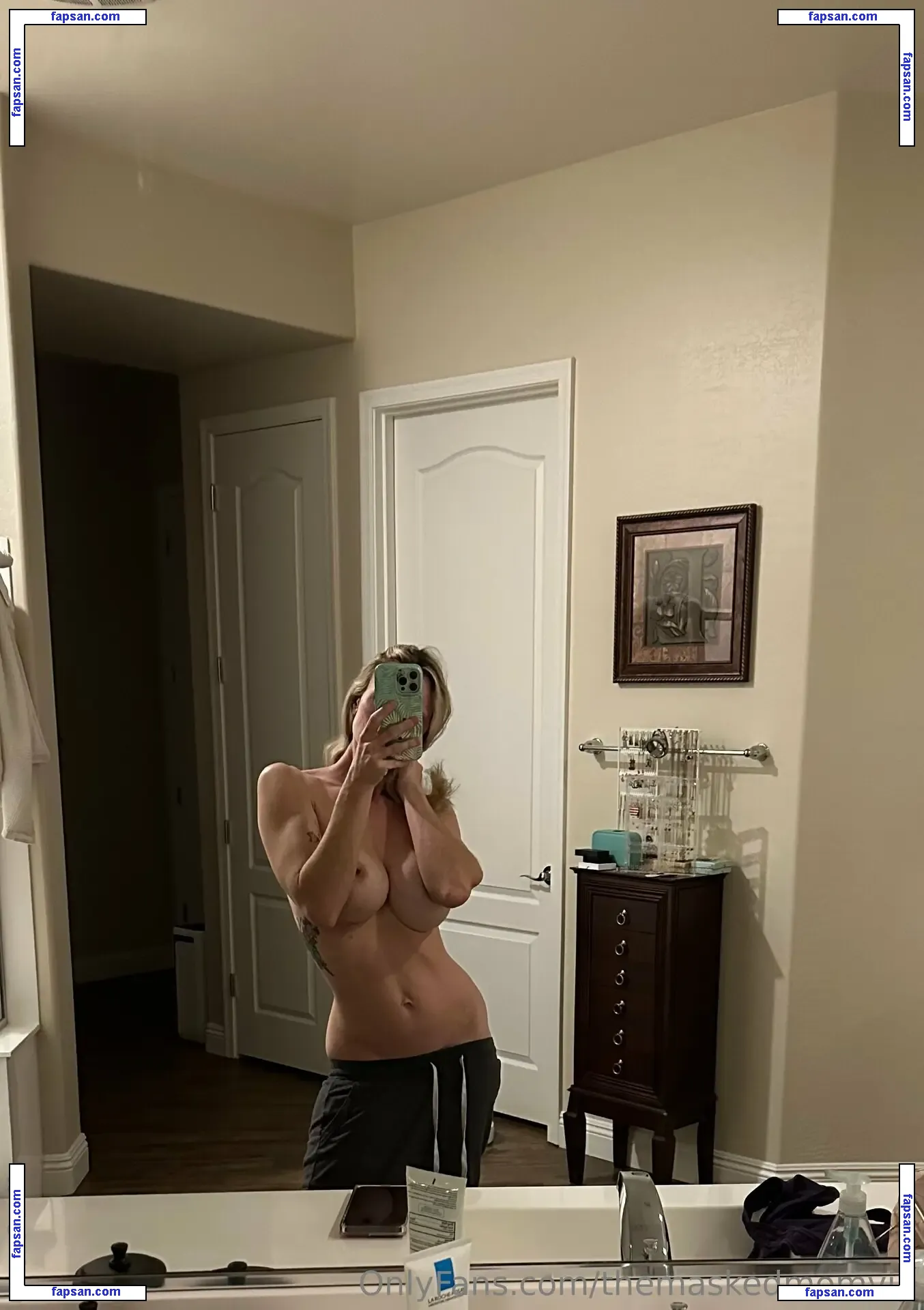 themaskedmom69 голая фото #0015 с Онлифанс