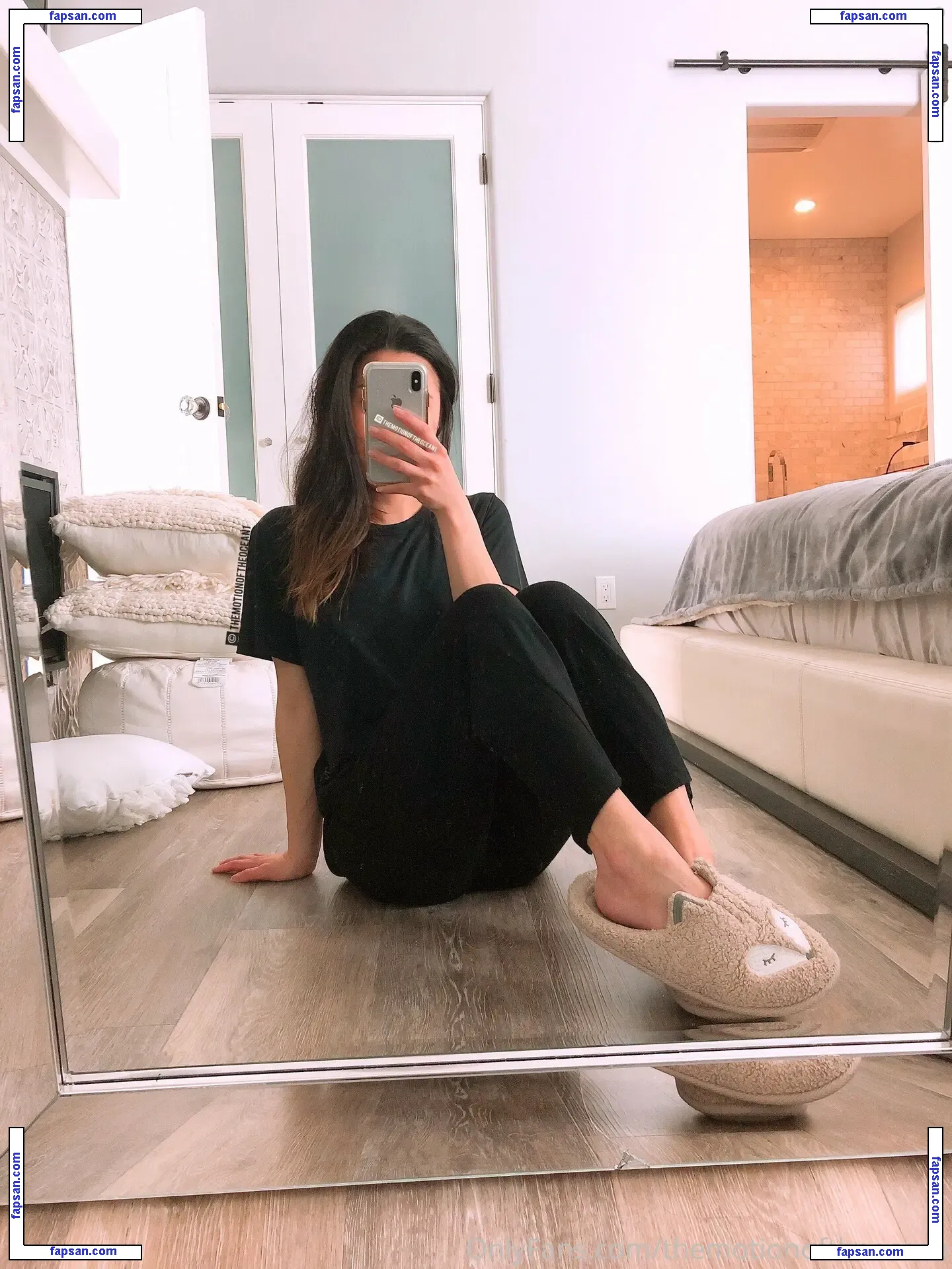 Themotionoftheocean1 nude photo #0180 from OnlyFans