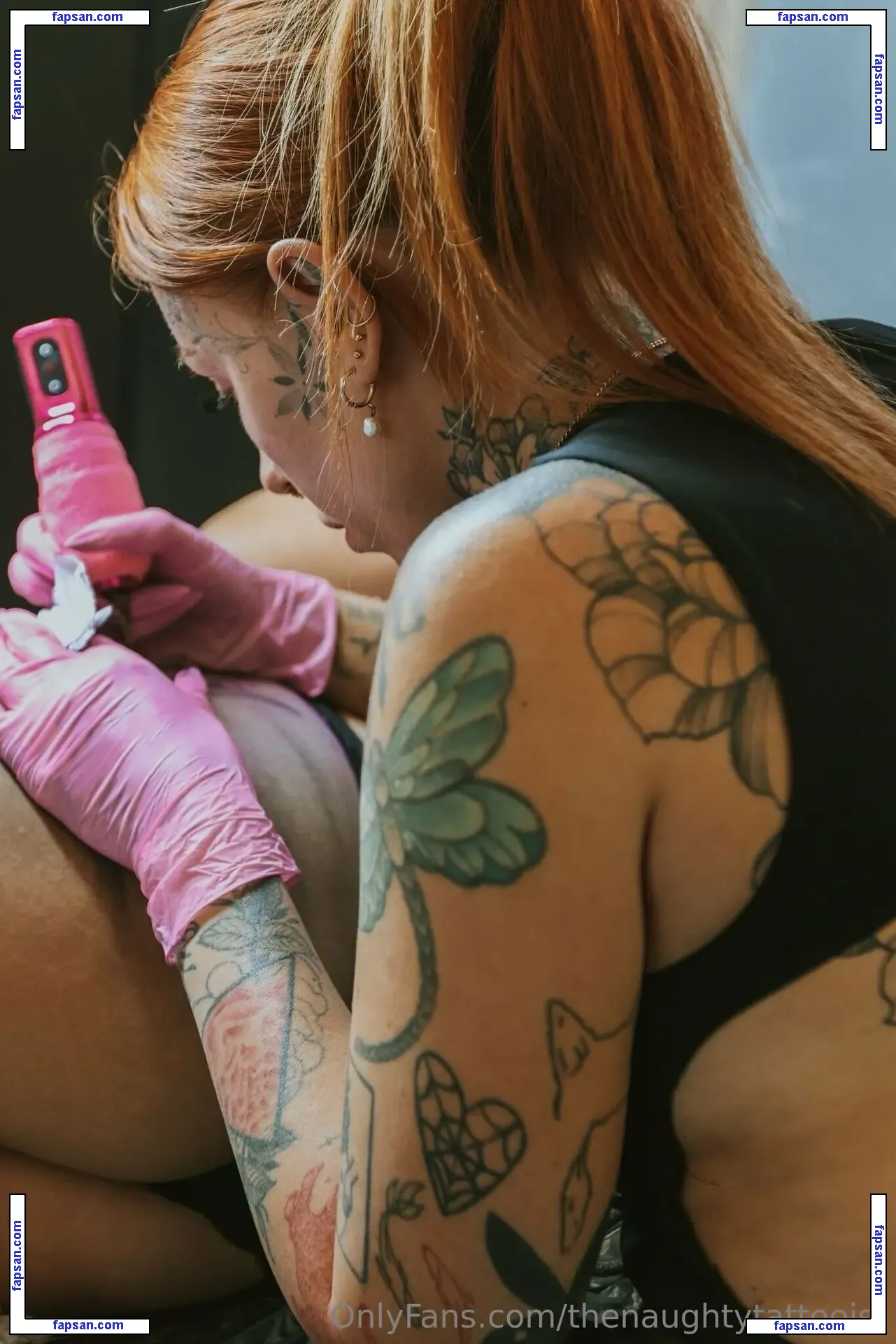 thenaughtytattooist nude photo #0005 from OnlyFans