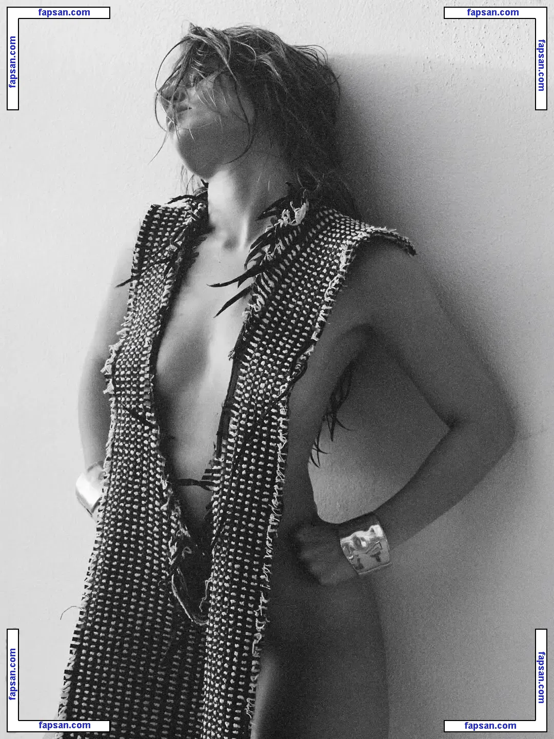 Theopisti голая фото #0005 с Онлифанс