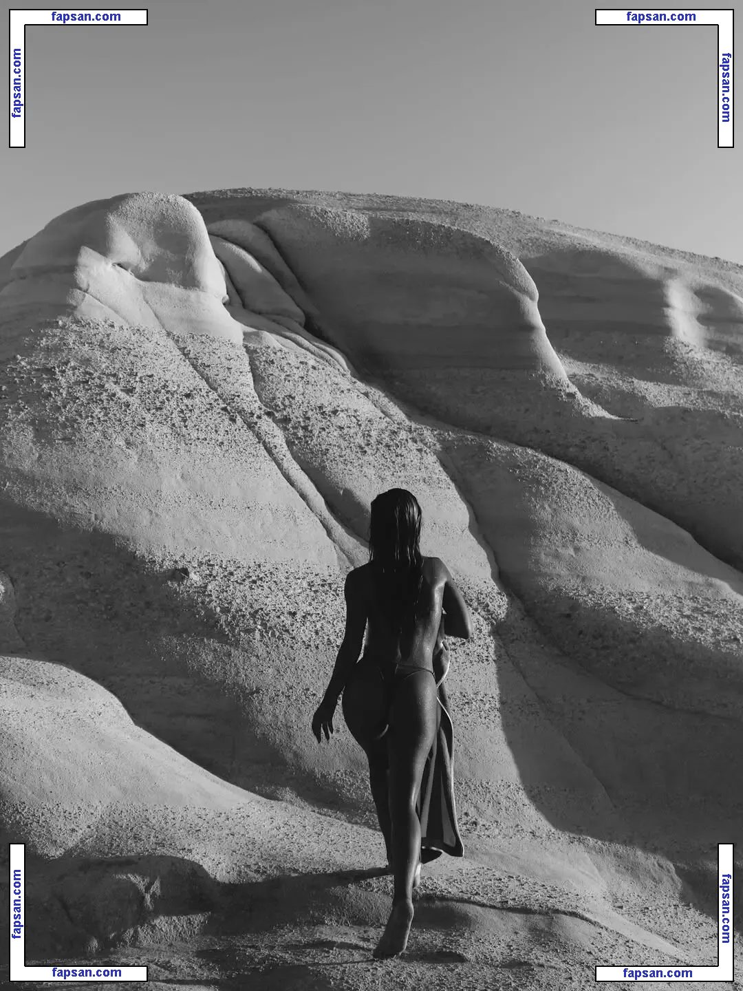 Theopisti голая фото #0006 с Онлифанс