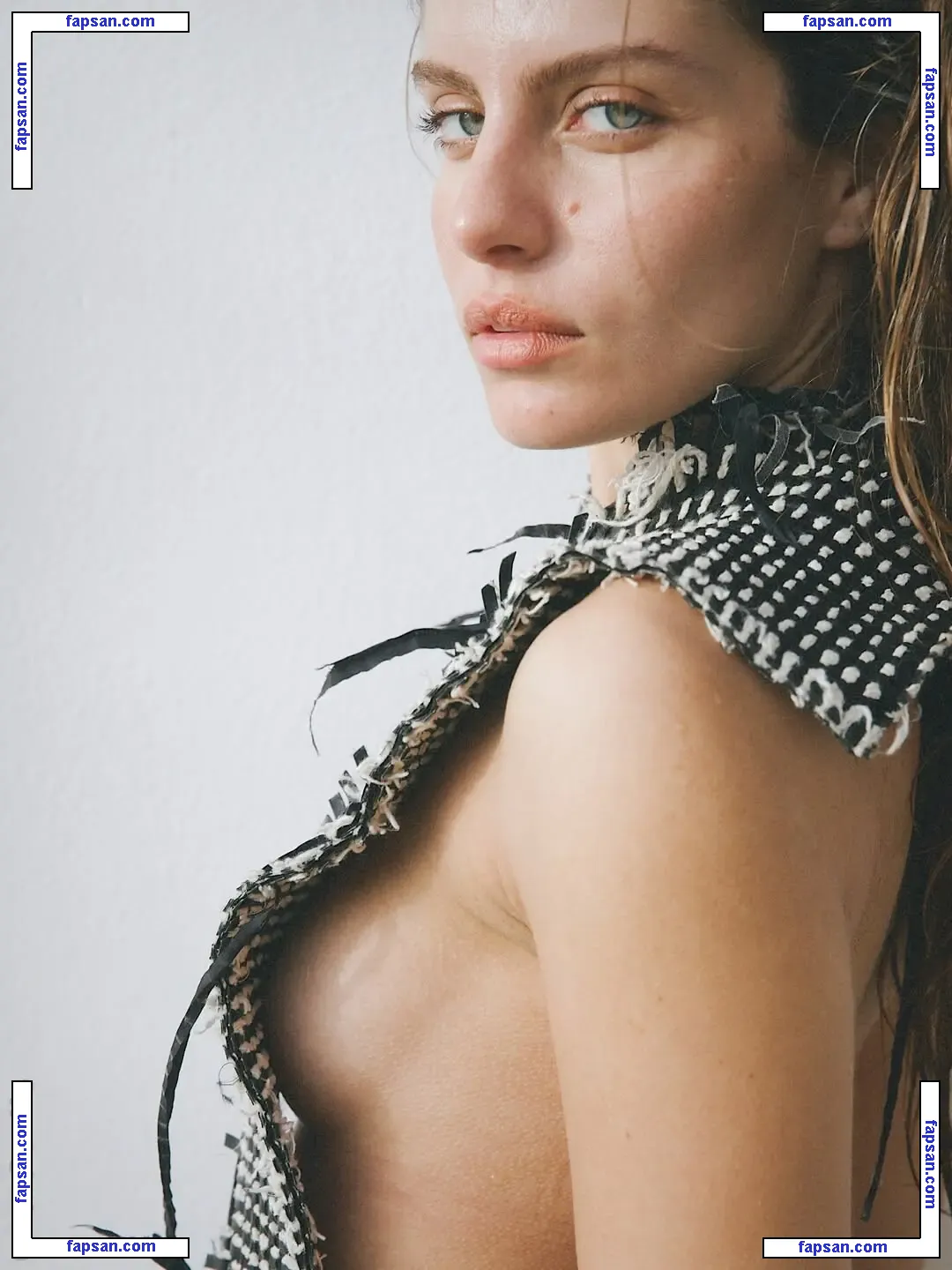 Theopisti голая фото #0020 с Онлифанс