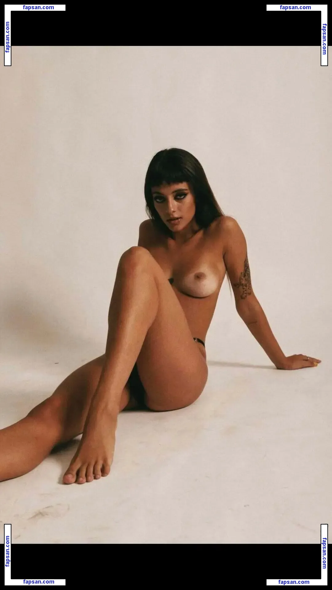 ThePeachApp nude photo #0856 from OnlyFans