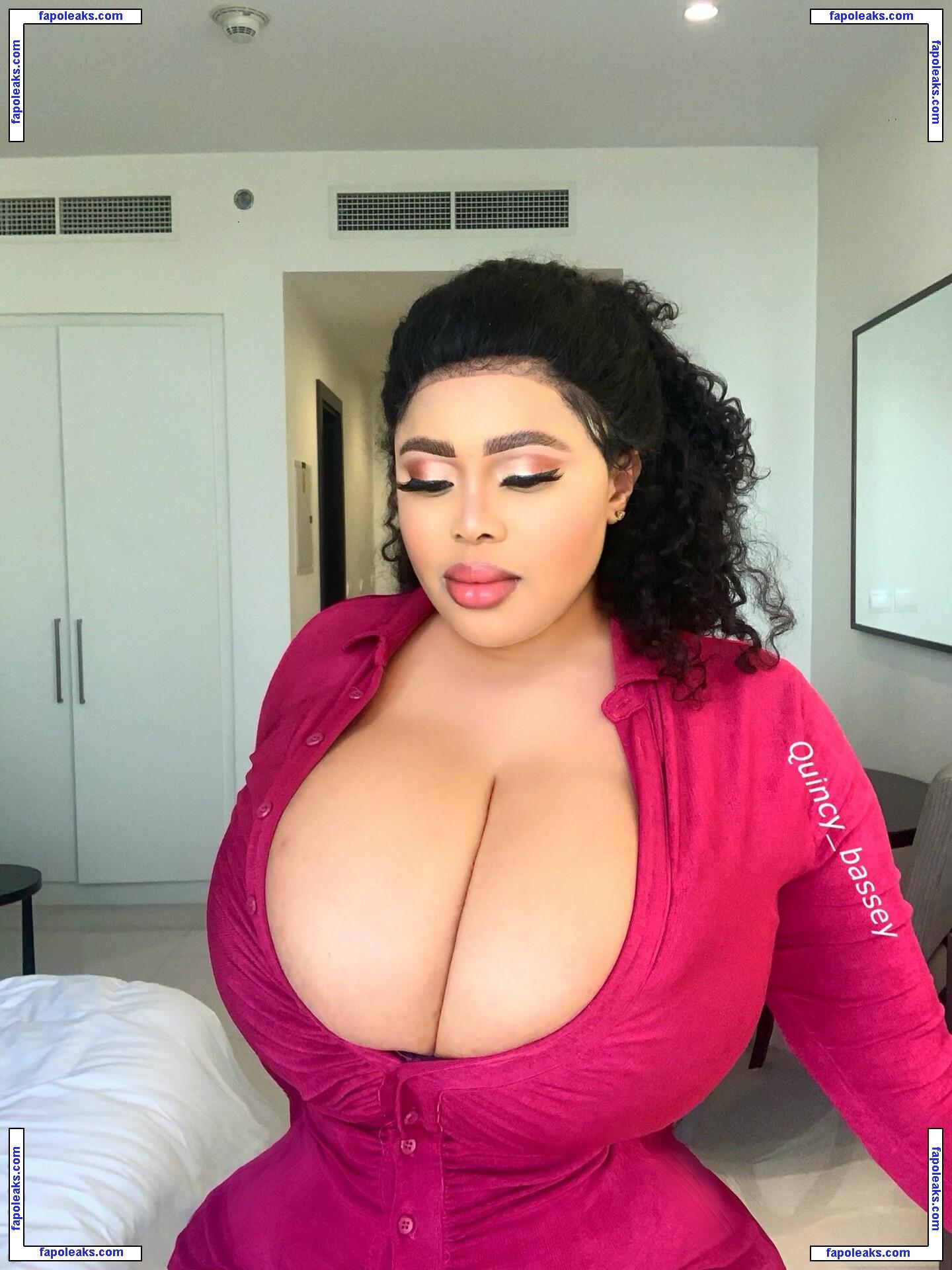 thequincy_bassey / quincy_bassey nude photo #0004 from OnlyFans