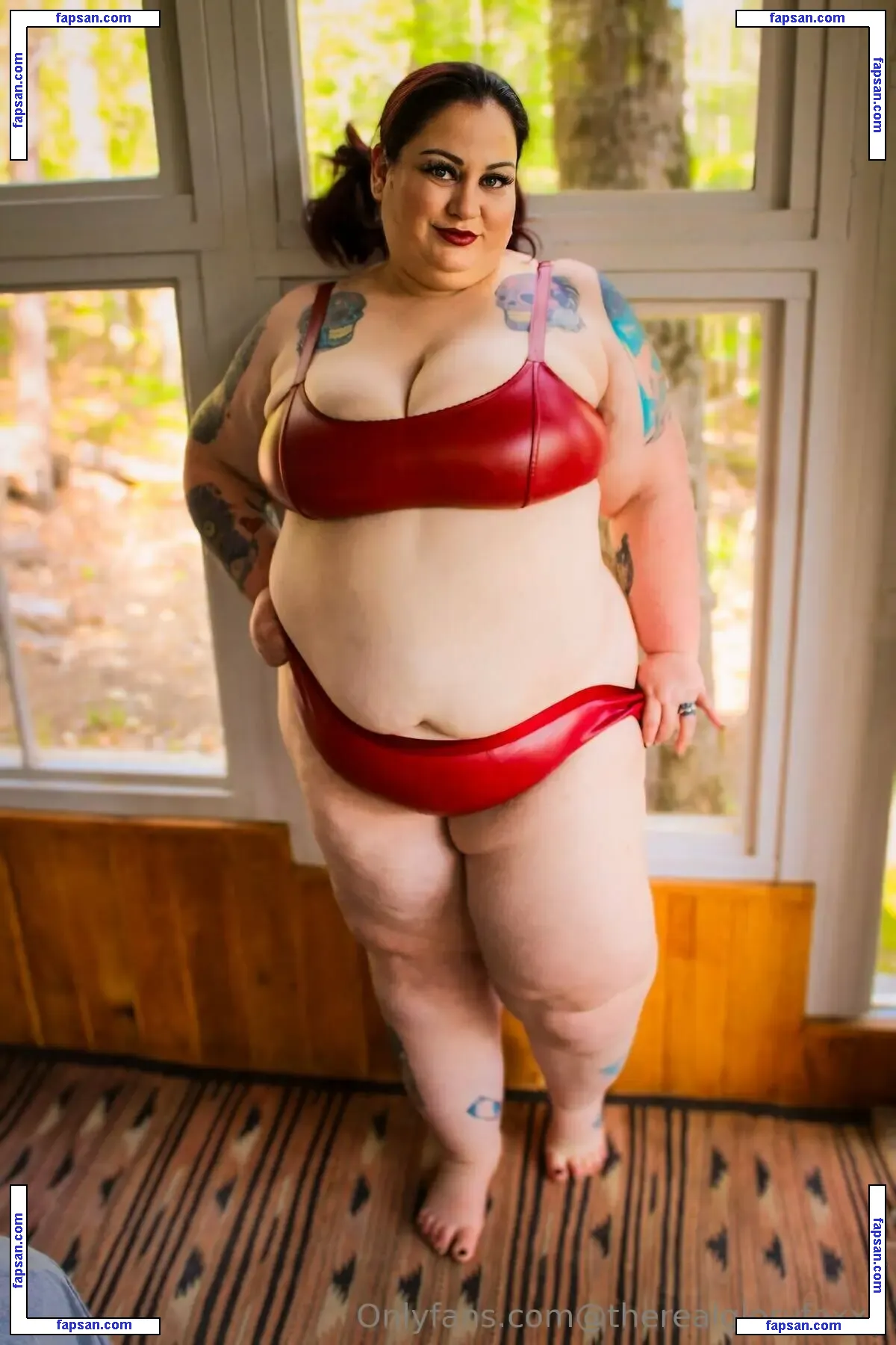therealgloryfoxxx nude photo #0016 from OnlyFans