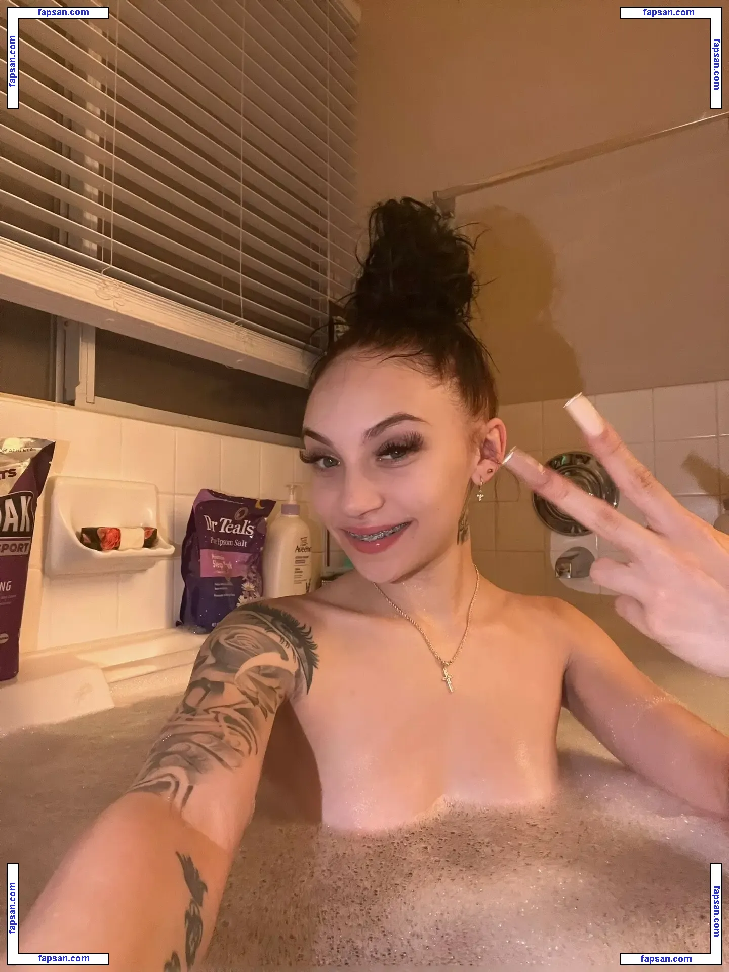 Therealjaasrenee nude photo #0031 from OnlyFans