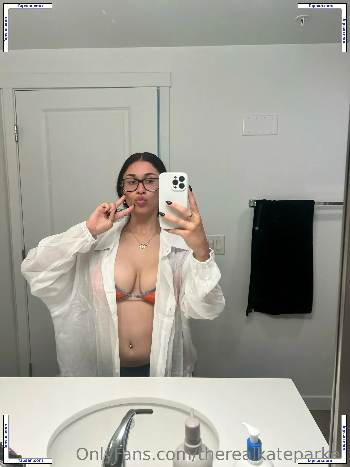 therealkateparker nude photo #0022 from OnlyFans