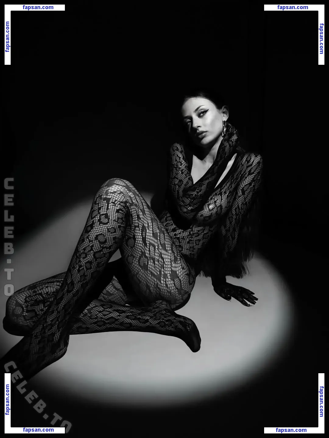 Theresa Lion nude photo #0003 from OnlyFans