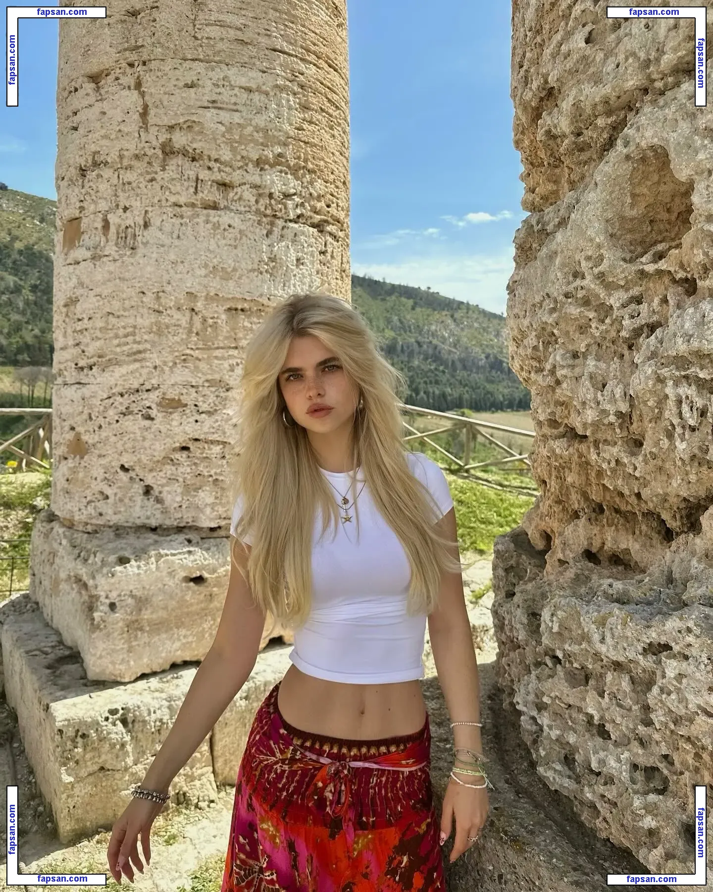 Theresa nude photo #0036 from OnlyFans