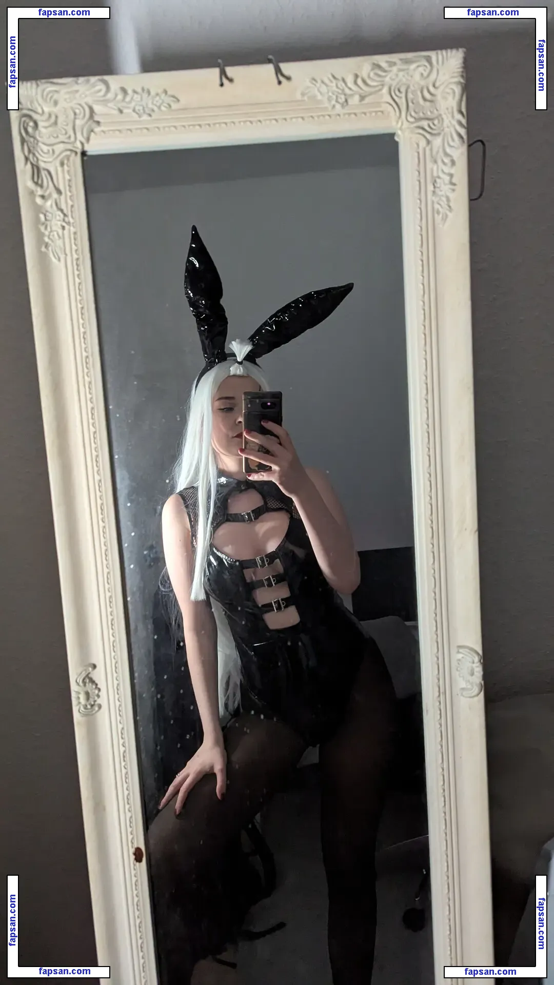 Therlyen nude photo #0032 from OnlyFans