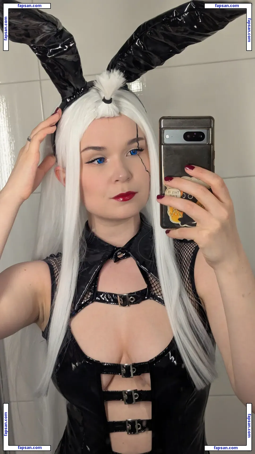 Therlyen nude photo #0036 from OnlyFans